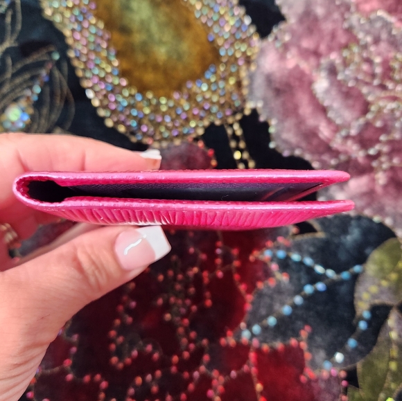 Louis Vuitton ID Wallet - Picture 5 of 10